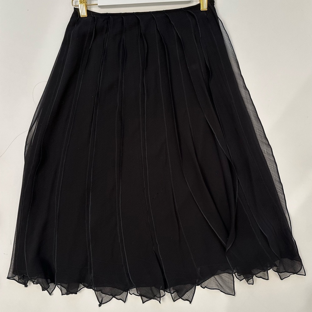Salvatore Ferragamo Vintage Pleated Skirt in Black size 8
